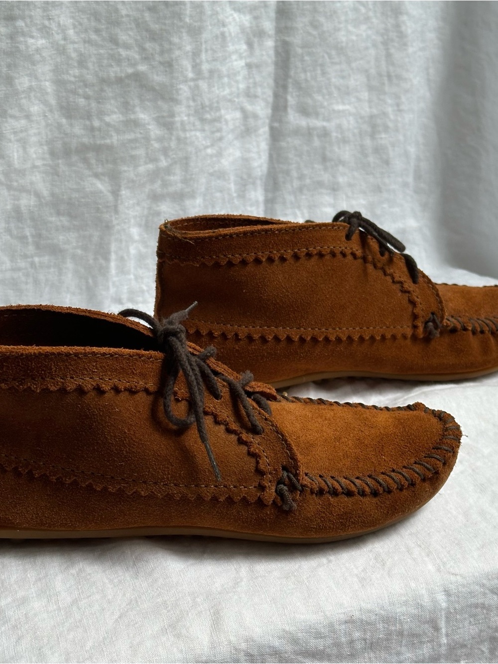Minnetonka Women’s Brown Suede Moccasin Ankle Boots